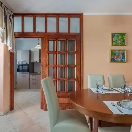 Vila Alvona Krapan